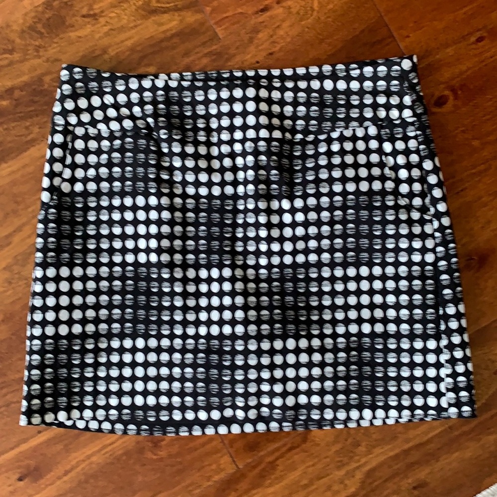Zac & Rachel size 10 tennis/golf skirt